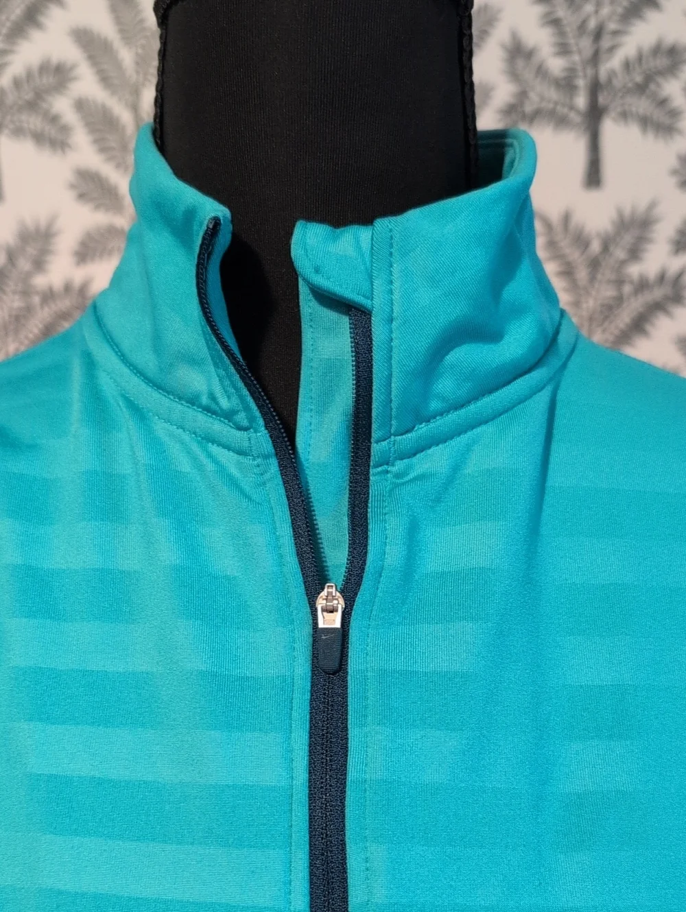 Nike lightweight lightly